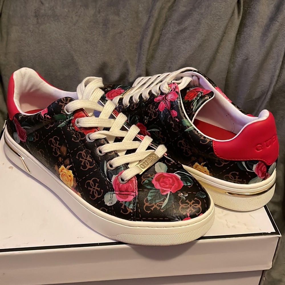 Guess Canvas Shoes
